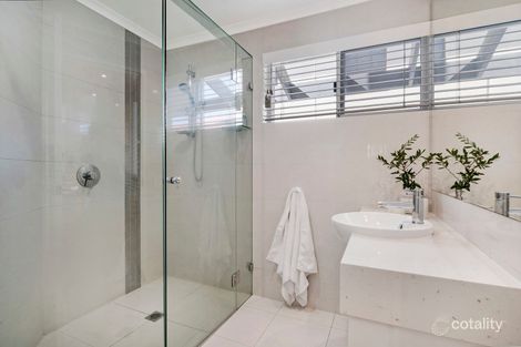 Property photo of 68 Waitomo Street Broadbeach Waters QLD 4218