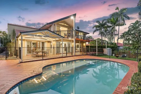 Property photo of 18 Oldfield Place Brookfield QLD 4069