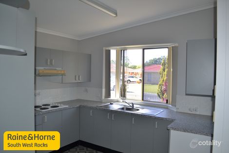 Property photo of 4 Fairway Place South West Rocks NSW 2431