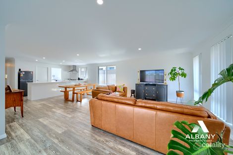 5 Drake Bend, Bayonet Head, WA 6330