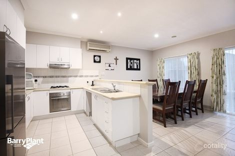 Property photo of 18 Toongabbie Place Craigieburn VIC 3064
