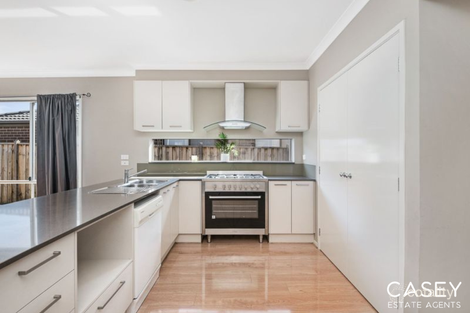 Property photo of 34 Cemetine Terrace Cranbourne VIC 3977