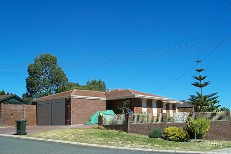 Property photo of 2 Shell Court Beldon WA 6027