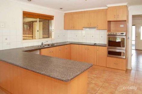 Property photo of 12 Cooks Way Taylors Hill VIC 3037