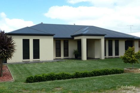 4 Darwent St, Penola, SA 5277