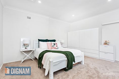 Property photo of 24 Figtree Crescent Figtree NSW 2525