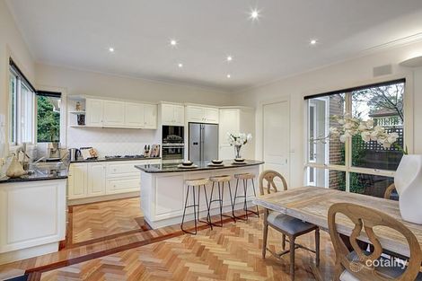 Property photo of 18 Kent Street Kew VIC 3101