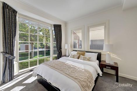 Property photo of 18 Kent Street Kew VIC 3101