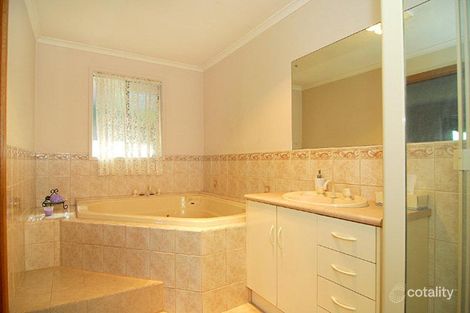 Property photo of 5 Buckingham Court Windsor Gardens SA 5087