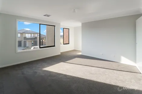 Property photo of 95 Picnic Avenue Clyde North VIC 3978