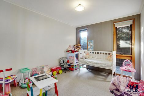 Property photo of 11 Wynarka Drive Hoppers Crossing VIC 3029