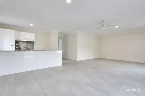 Property photo of 9 Logan Crescent Oxenford QLD 4210