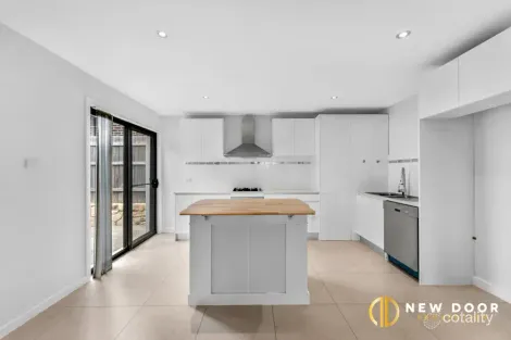 Property photo of 5 Haenke Street Franklin ACT 2913