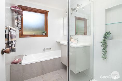 Property photo of 13 Scenic Crescent Ballarat North VIC 3350