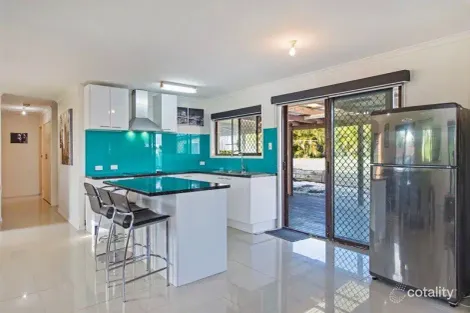 15 Jamberoo St, Springwood, QLD 4127