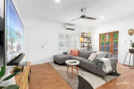 Property photo of 15 Kavieng Street Trinity Beach QLD 4879