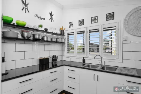 Property photo of 6 Cherry Street Blackwater QLD 4717
