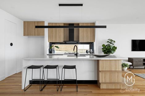 Property photo of 61 Siena Ridge Wallan VIC 3756