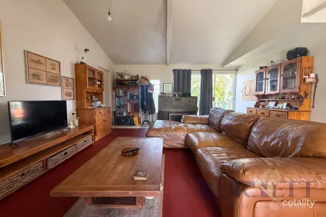 Property photo of 1 William Street Biggenden QLD 4621
