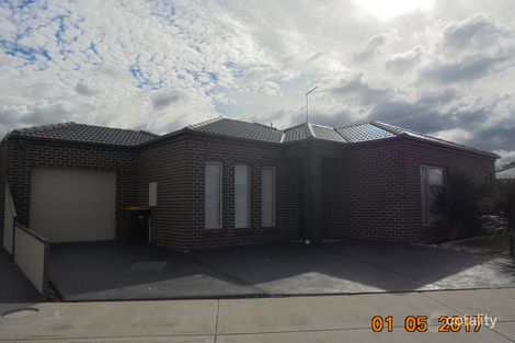 Property photo of 118 Catherine Drive Hillside VIC 3037