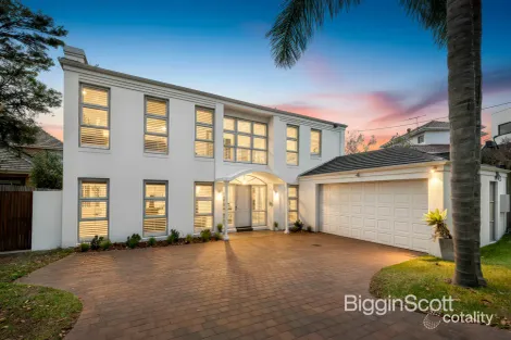 2 HUTCHISON AVE, BEAUMARIS, VIC 3193