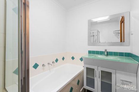 Property photo of 11 Knight Crescent Roxburgh Park VIC 3064
