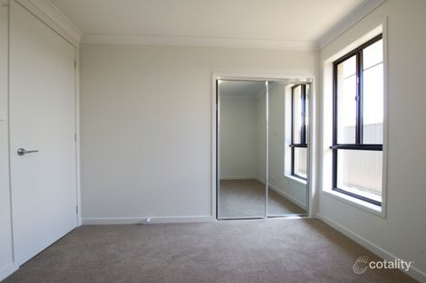 Property photo of 8 Molnar Circuit Oran Park NSW 2570