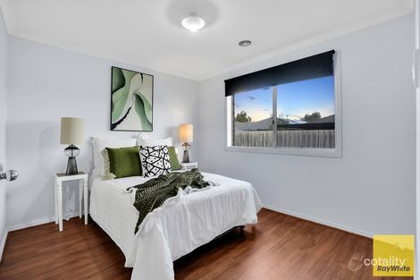 Property photo of 8 Arthur Close Truganina VIC 3029