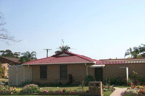 2/18 Ambako Pl, Golden Beach, QLD 4551