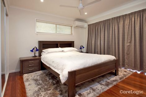 17 Yathong Ct, Arana Hills, QLD 4054