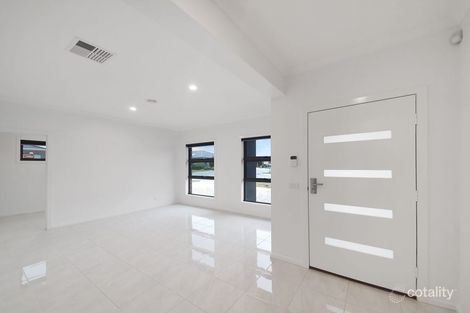 Property photo of 2 Blueleaf Place Brookfield VIC 3338