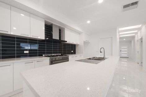 Property photo of 2 Blueleaf Place Brookfield VIC 3338