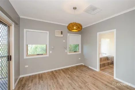 Property photo of 25 Rigby Crescent West Gladstone QLD 4680