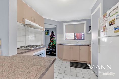 Property photo of 6 Brecon Nook Craigieburn VIC 3064