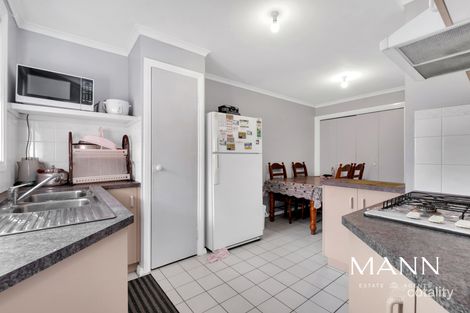 Property photo of 6 Brecon Nook Craigieburn VIC 3064