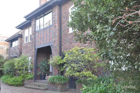 Property photo of 1/405 Toorak Road Toorak VIC 3142