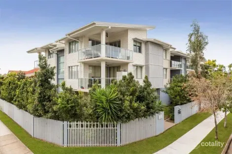 1/68 Lamington Ave, Ascot, QLD 4007