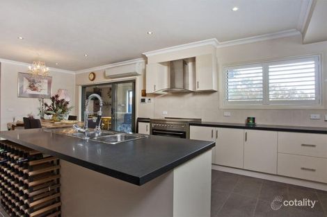 Property photo of 20 Peck Avenue Strathmore VIC 3041