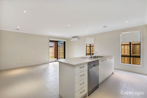 Property photo of 44 Pamplona Way Clyde North VIC 3978