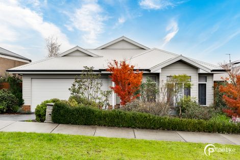 Property photo of 4 Cato Way Pakenham VIC 3810