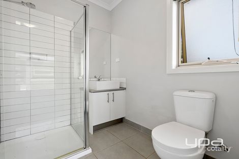 Property photo of 3/27 Cromarty Circuit Darley VIC 3340