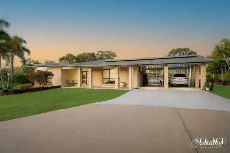 Property photo of 9 Diamond Crescent Tannum Sands QLD 4680