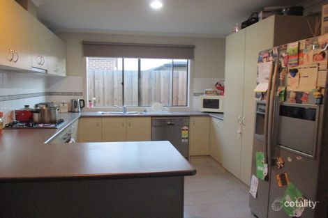Property photo of 11 Montdami Way Carrum Downs VIC 3201