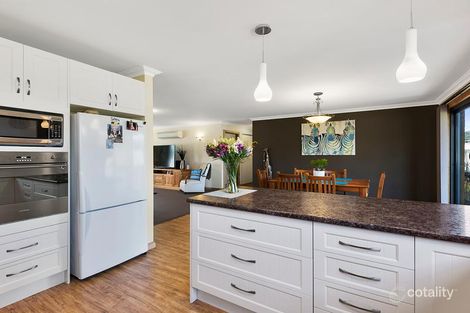 Property photo of 42 Lennah Drive Wynyard TAS 7325
