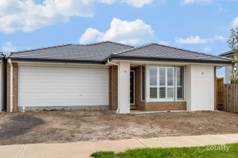 Property photo of 15 Mangioni Drive Deanside VIC 3336