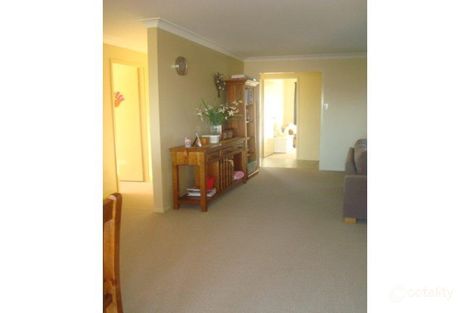 Property photo of 14 Finch Close Cameron Park NSW 2285