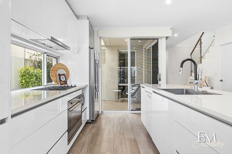 Property photo of 183A Grand Promenade Doubleview WA 6018