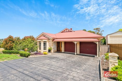11 Mckinlay Ave, Gawler East, SA 5118