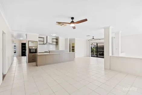 Property photo of 21 Senecio Way Halls Head WA 6210