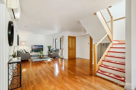 Property photo of 2/118 Elgar Road Box Hill South VIC 3128